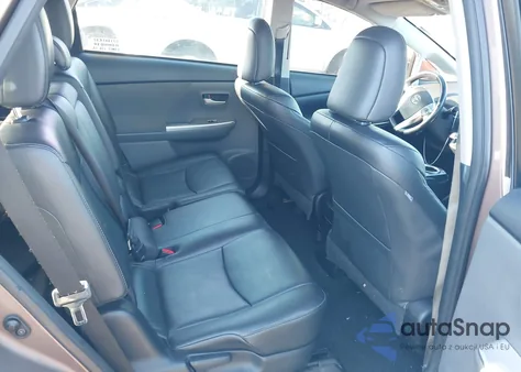 2015 Toyota Prius V Four z USA, uszkodzony, nr VIN JTDZN3EU1FJ033372